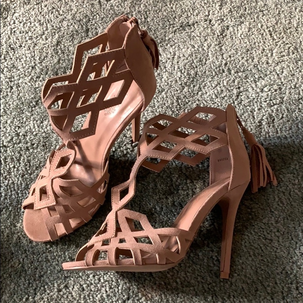 nude heels